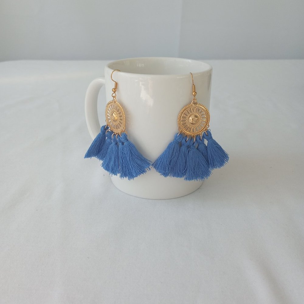 NWOT  Blue Sunflower Tassel Earrings